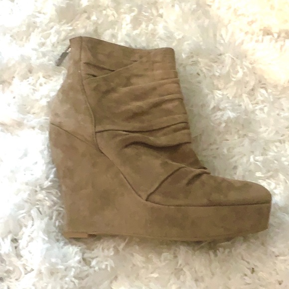 Boutique 9 Boots - Picture 4 of 6